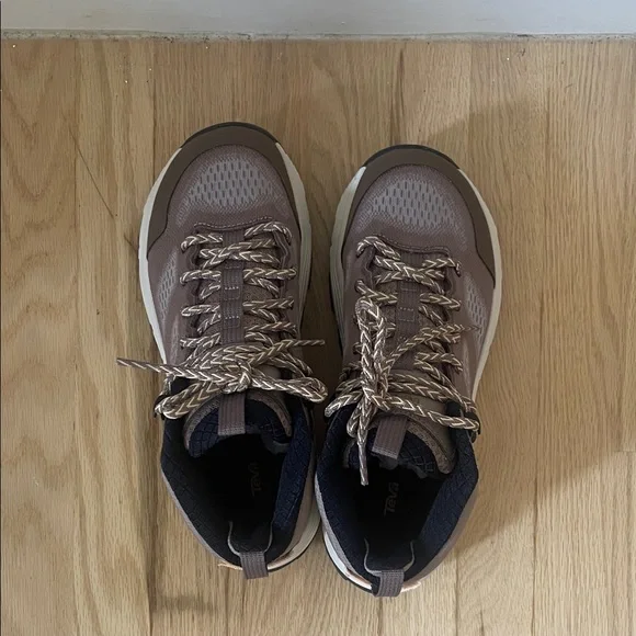 Brand New Teva Hiking Shoes - Picture 5 of 6
